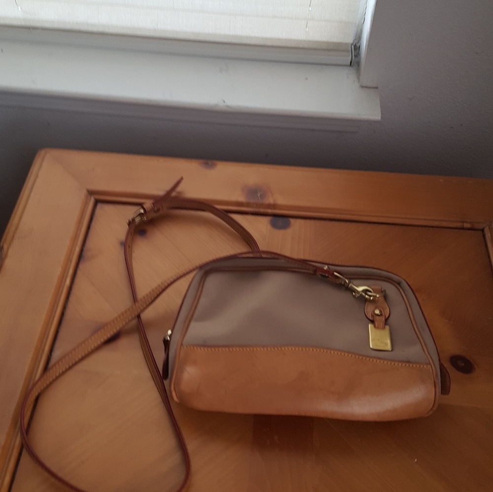 •SOLD •Dooney & Bourke Leather Trim Crossbody
